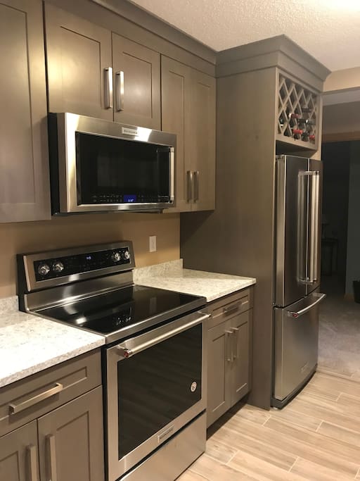 Brand new kitchen with brand new high end appliances