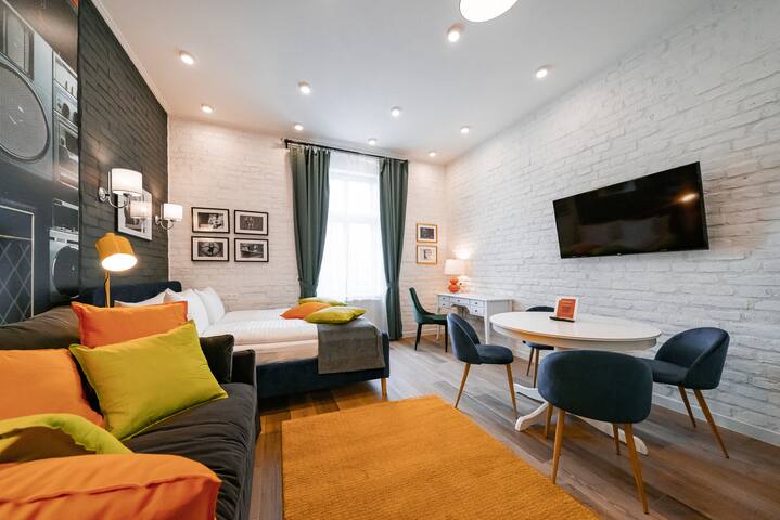 Revelton Studios managed Airbnb listing 3