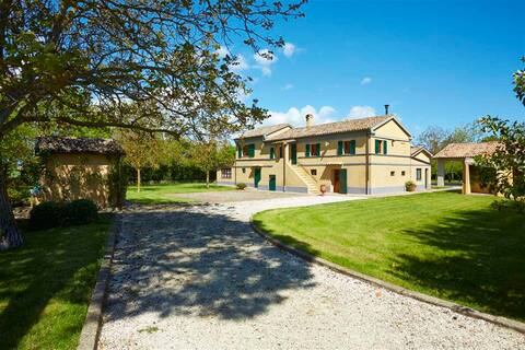 Farmhouse in Marche region