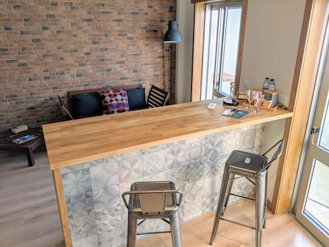 Top Airbnb: Stylish Loft Near D Luíz Bridge - 5 min walk in Vila Nova De Gaia