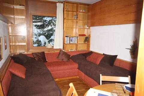 A boat on the mountain /baqueira1500/Edif.Bonaigua