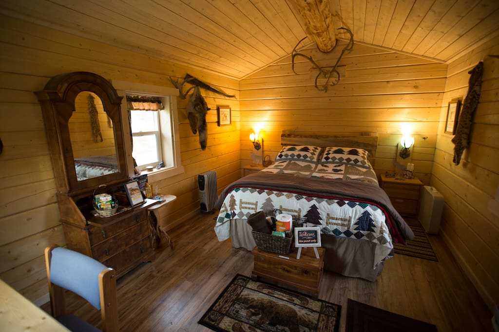 Alaskan charm, cozy room.