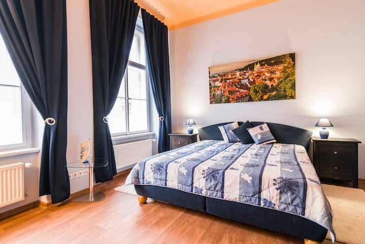 Second bedroom 18m2 with king size bed 180x200cm