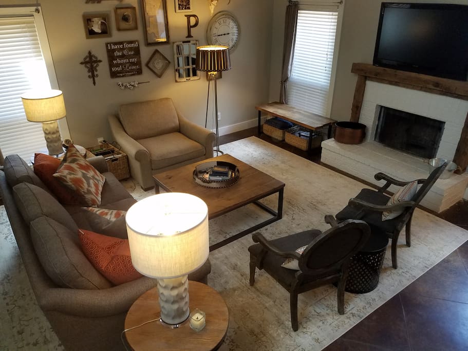 Living room with 50" TV and Cable