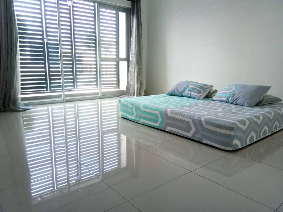 Bedroom 1 King Size Bed