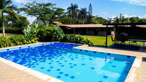 Luxury Villa Private Pool - 15 min Cali