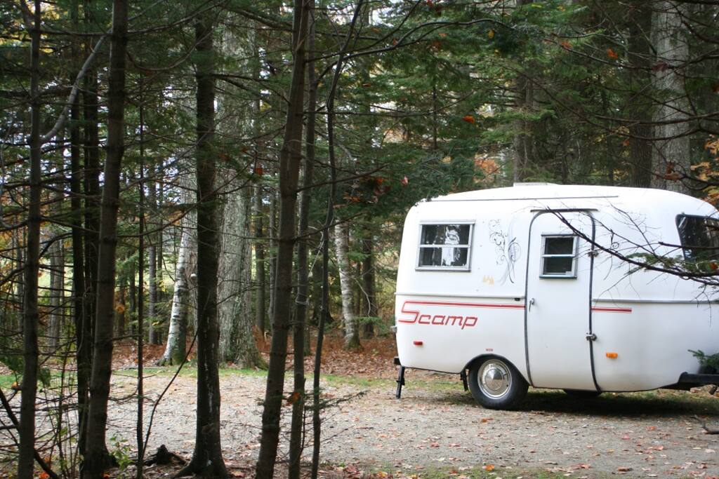 13' 1983 Scamp