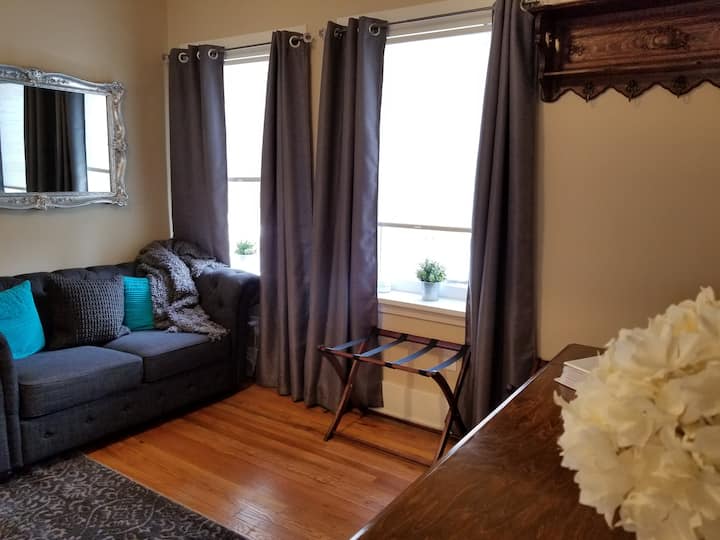 Daisy Todd Suite | Walk To Downtown & Cc - Colorado Springs, CO