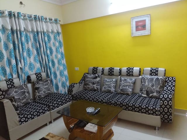Delux Flat 2BHK Flat In Hiranandani Powai.