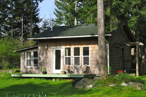 Honey Grove's Rose Cottage
