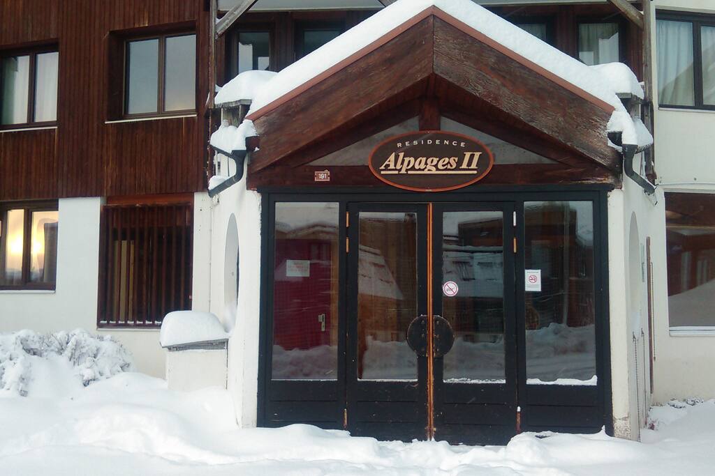 Entrée de la résidence
