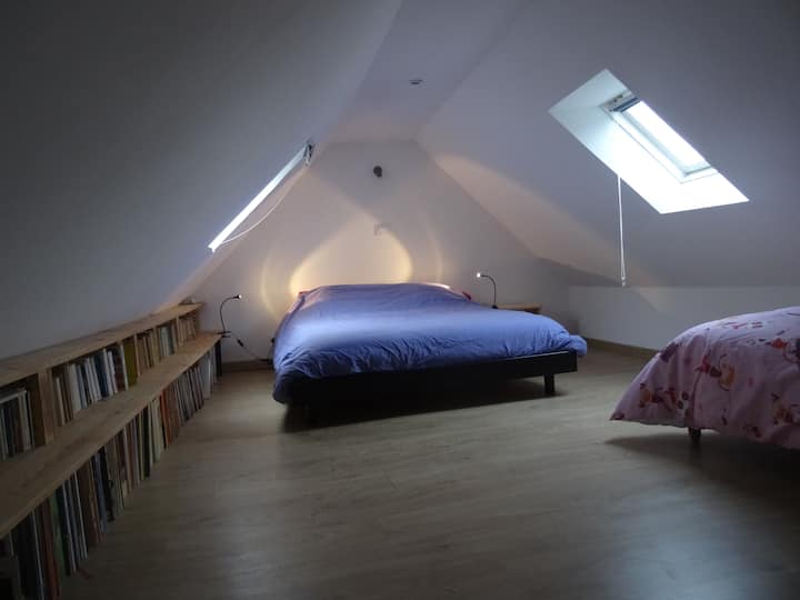 卧室1 ：双人床和单人床