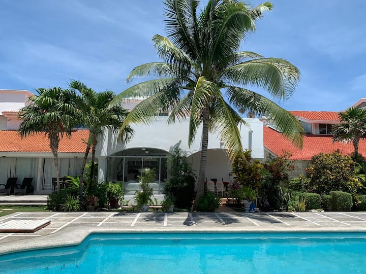 3BR House in Cancún — 3 bedroom vacation rental in Cancún