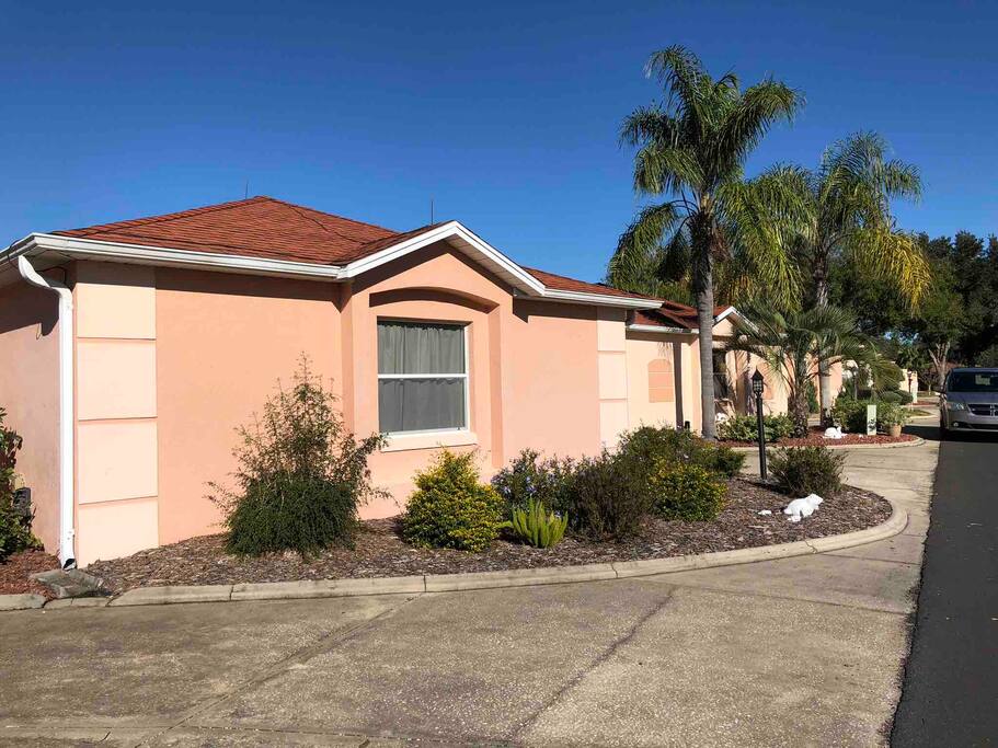 The VillagesSpanish Springs Center With Golf cart Villas for Rent in