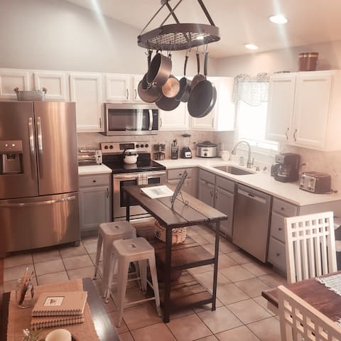 Hometown Haven- Glens falls/Lake George/Saratoga