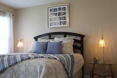 POPS PLACE - Maryville double suite w/ garage