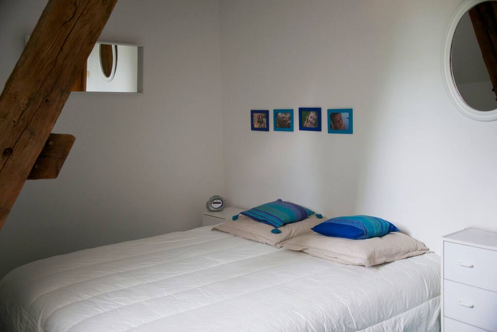 Chambre double poutres