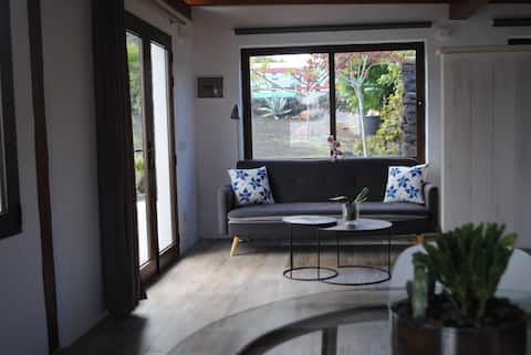 Top performing Airbnb: Lovely apartment with a garden. Tinajo Lanzarote. in Tinajo