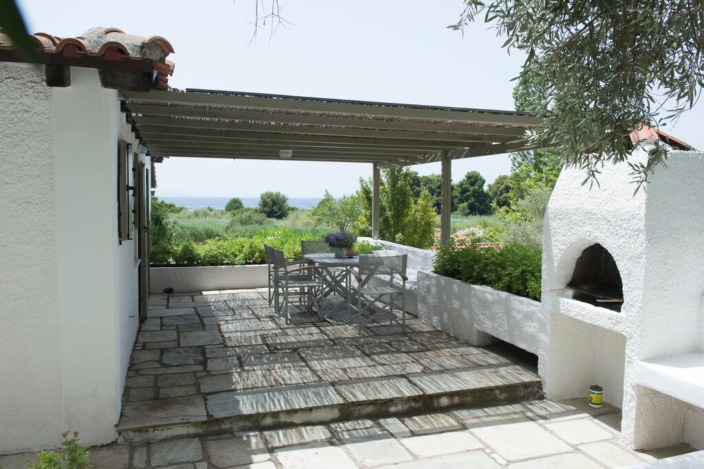Veranda with BBQ facilities & sea-view