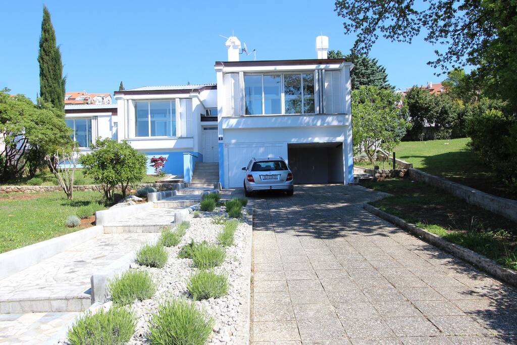 Villa Monika