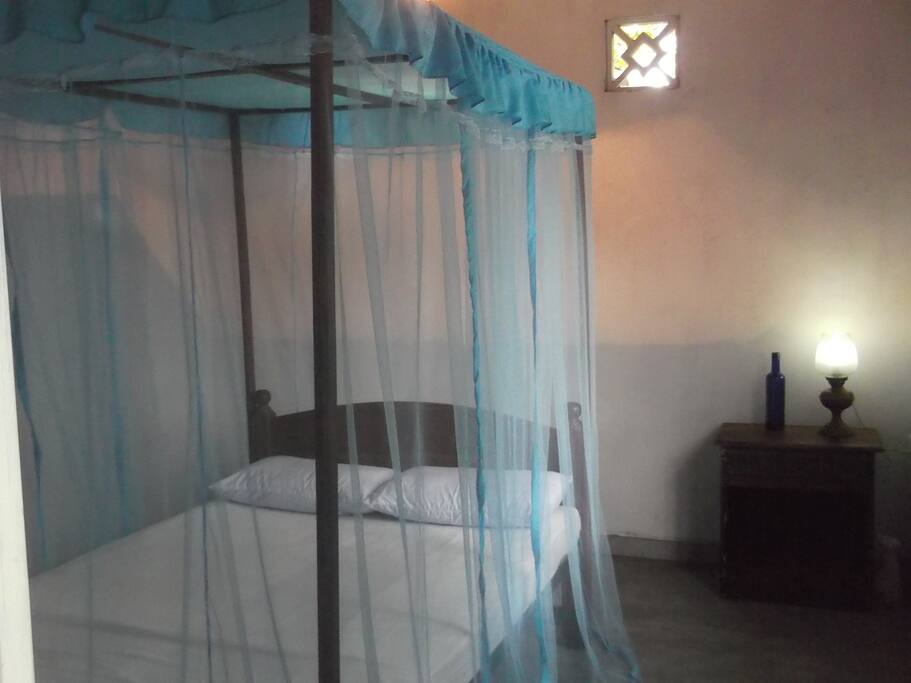 Bed room
