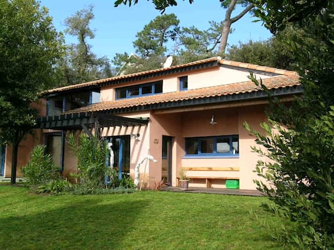 Beautiful seaside house, close to Royan