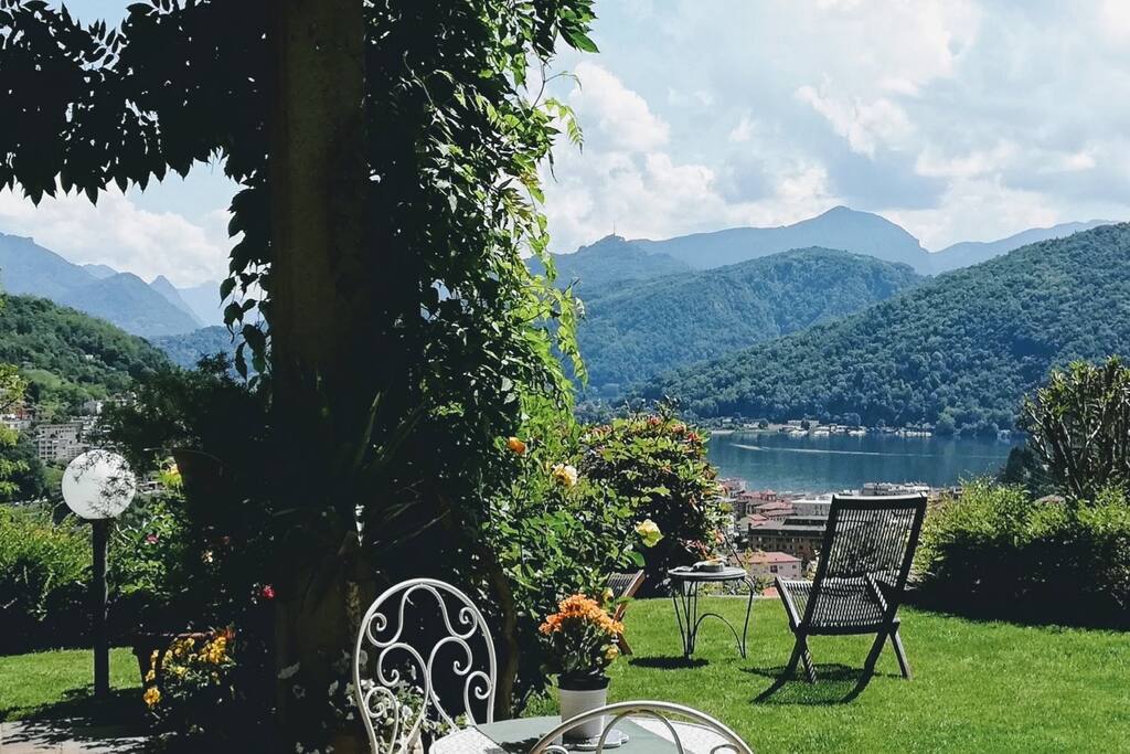 GIARDINO CON VISTA LAGO