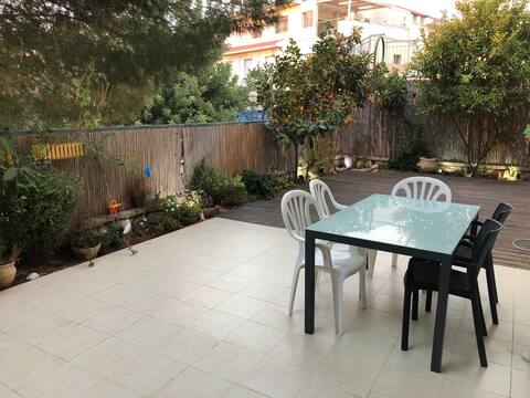 Warm, spacious 4 bedroom kosher home with a garden