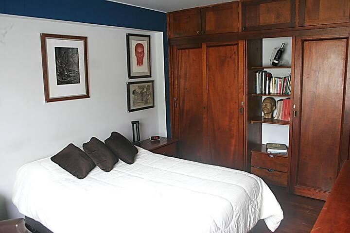 Cómoda y Amplia Habitación (Chacarilla)