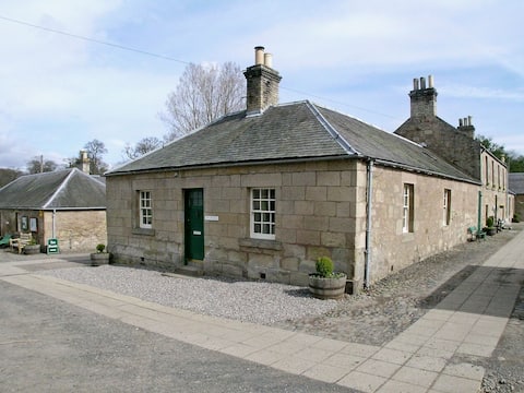Lake View Cottage on the historic Hirsel Estate