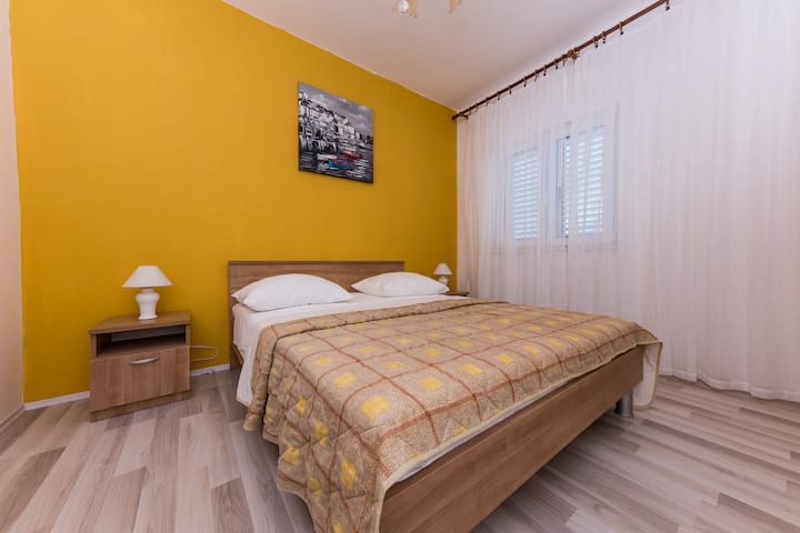 Quarto 1, cama casal