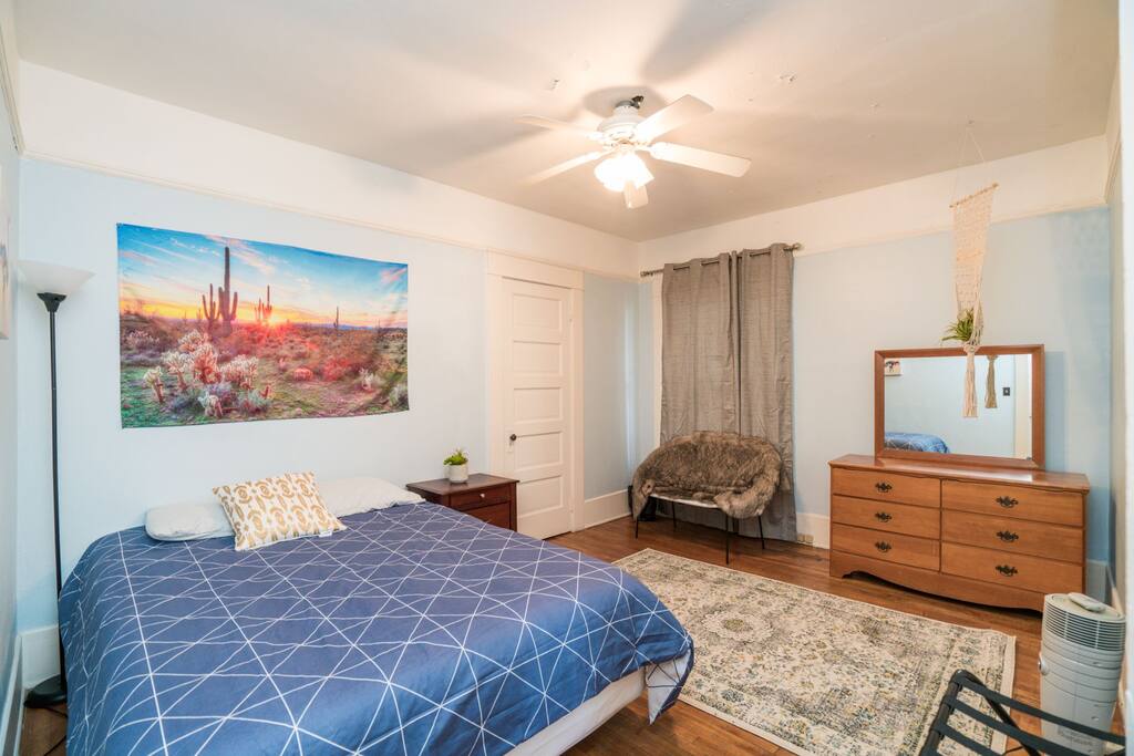 The "Sunset over Sedona" room