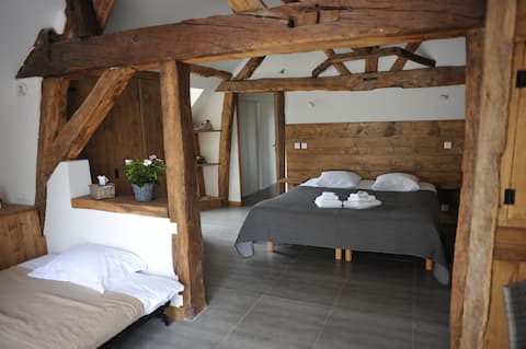 The Sheepfold of the Château de Pommeuse > Ch. Chêne