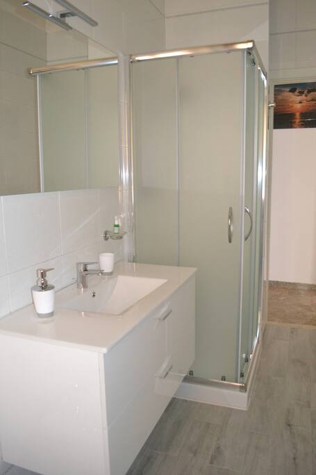 bagno con doccia