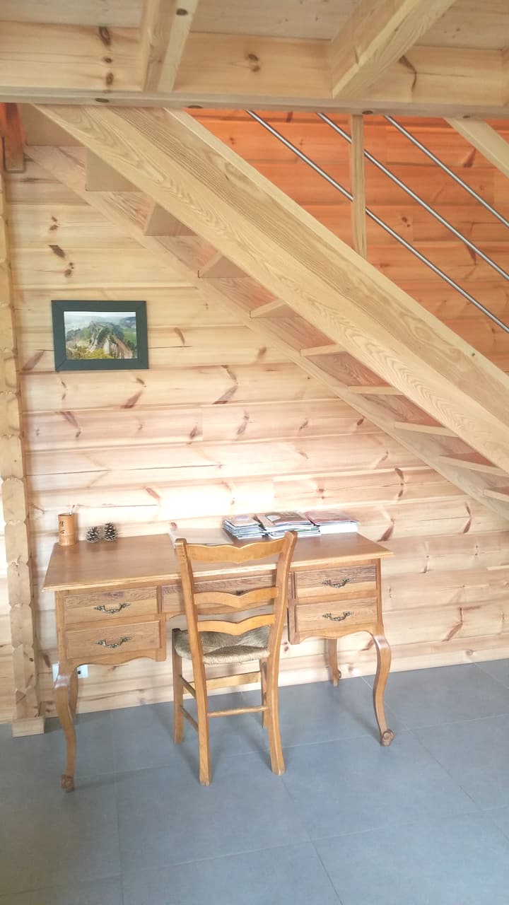 Beau Chalet Individuel - Doubs