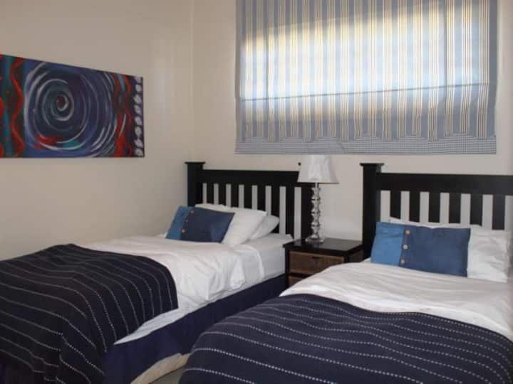 Dormitorio 1, 
2 camas de una plaza.