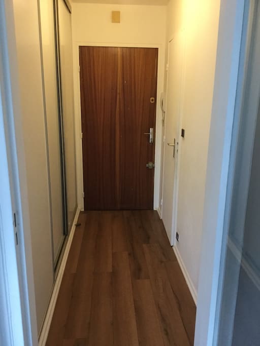1/3 du dressing est réservée pour mes visiteurs