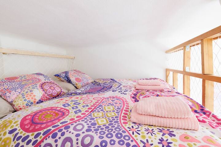 NEW! Spacious Home for Family&Friends gallery image 4