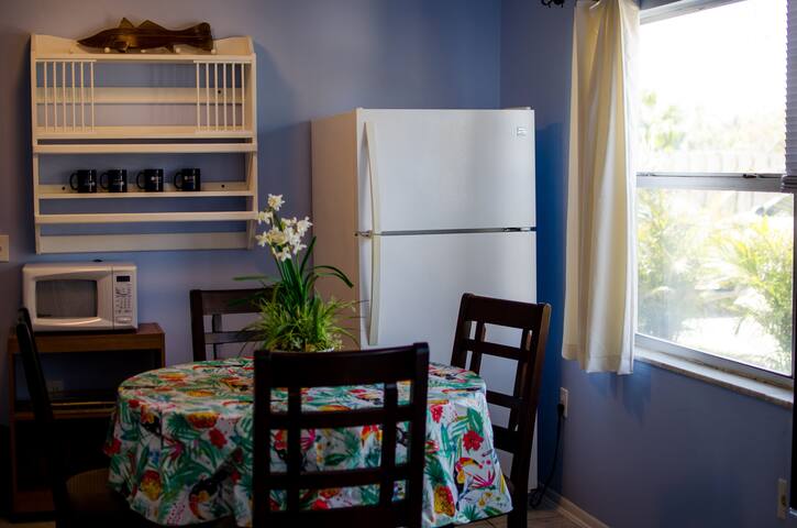 Private Cocoa Beach Bungalow, near ocean