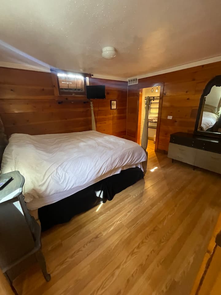 Основна спалня 