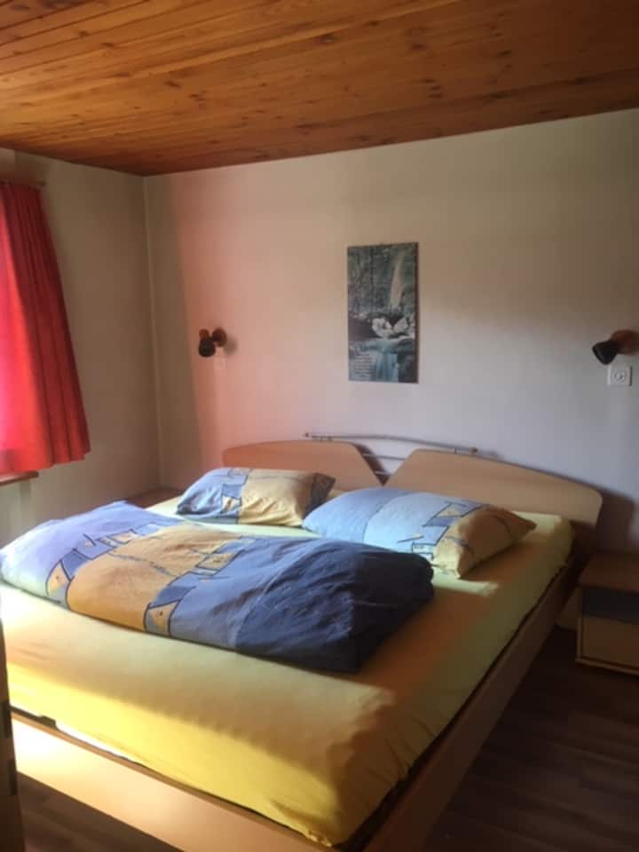 Chambre 1 avec lit double