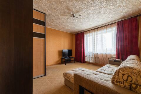Apartamento de um quarto em Chekistov 5