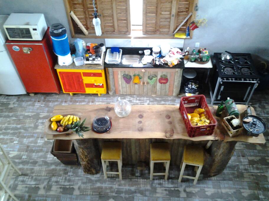 cozinha e sala para 16 pesssoas