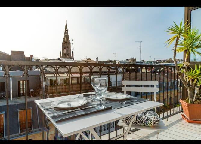 Beautiful apartment in the center of San SEBASTIÁN gallery image 4
