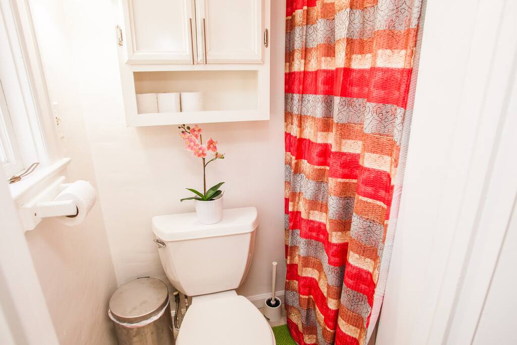 Comfy Bathroom area