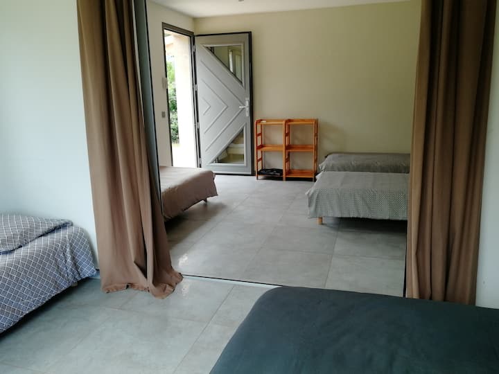 חדרי שינה 4 ו -5