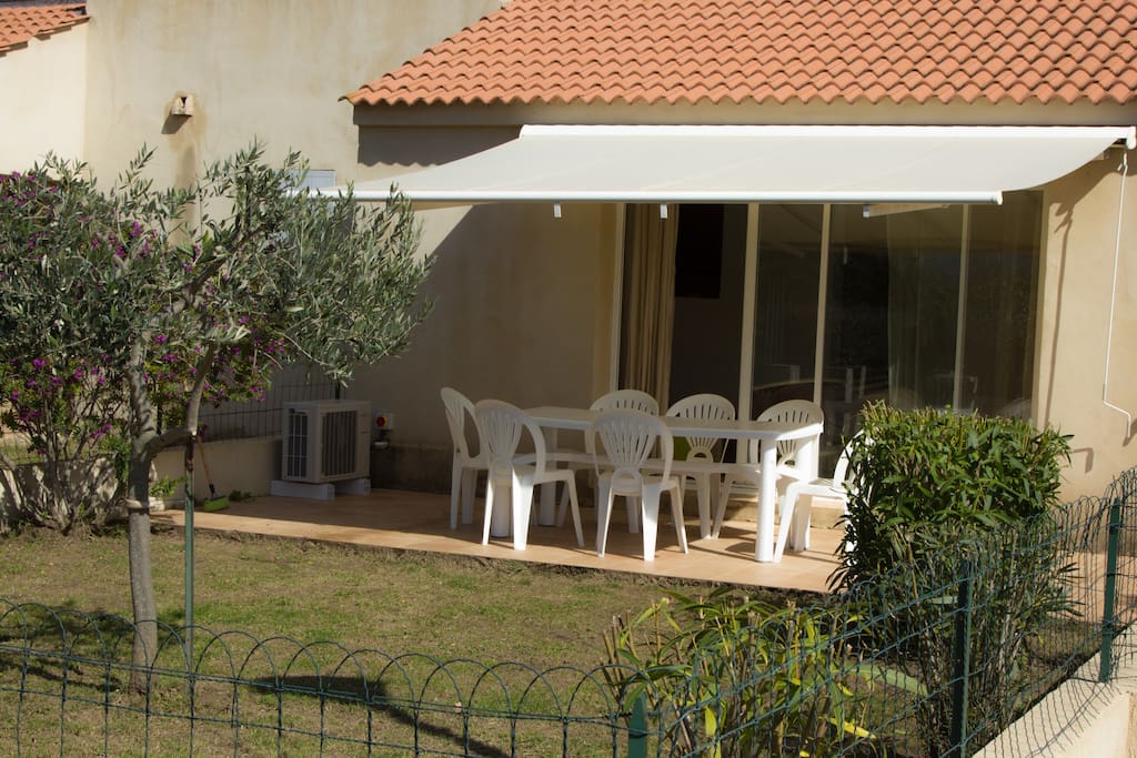 terrasse et jardin
