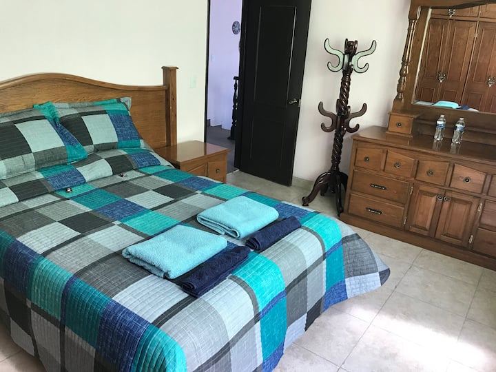 Cuarto 3/Room 3
