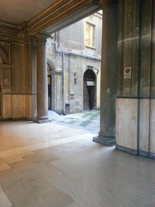 ingresso del palazzo