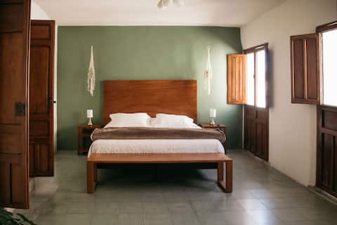 Estancia Segovia : with the best proximity and view
